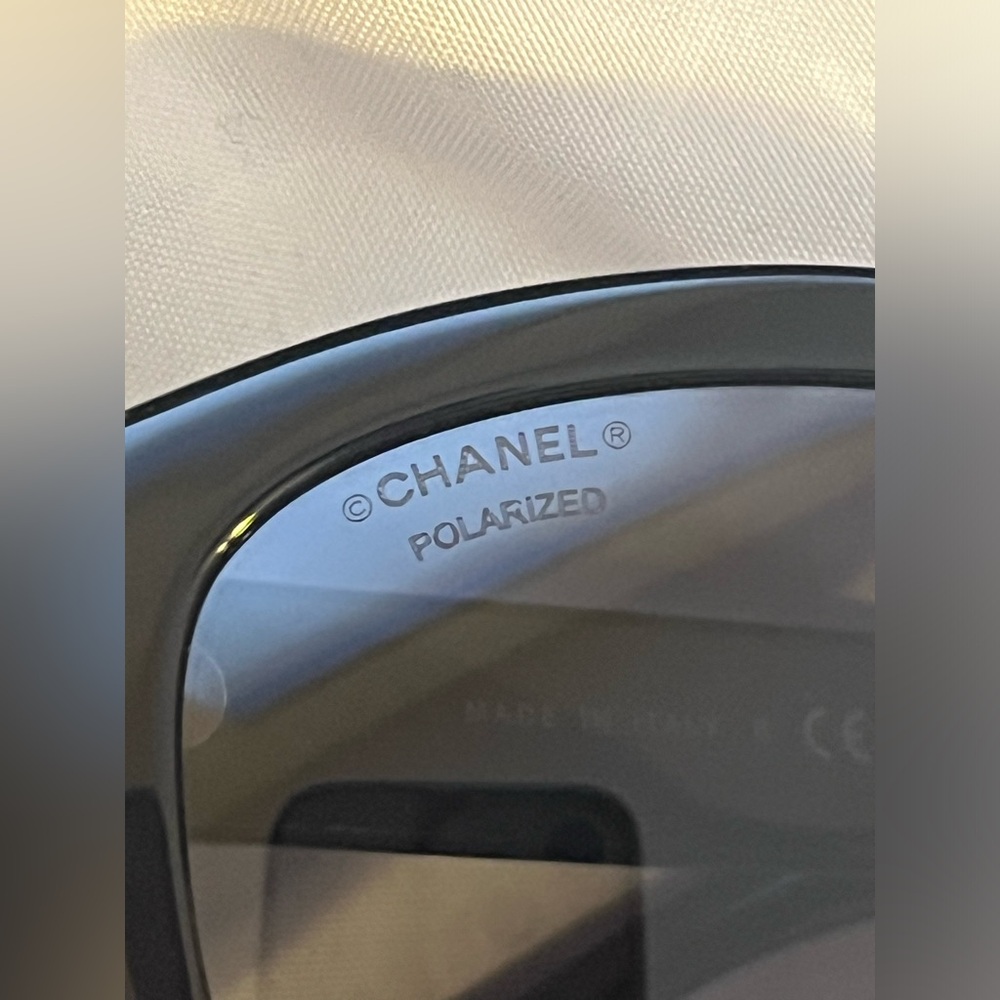 Chanel Logo Sunglasses - Picture 8 of 8